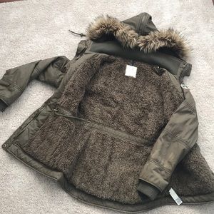 AE furry green winter jacket